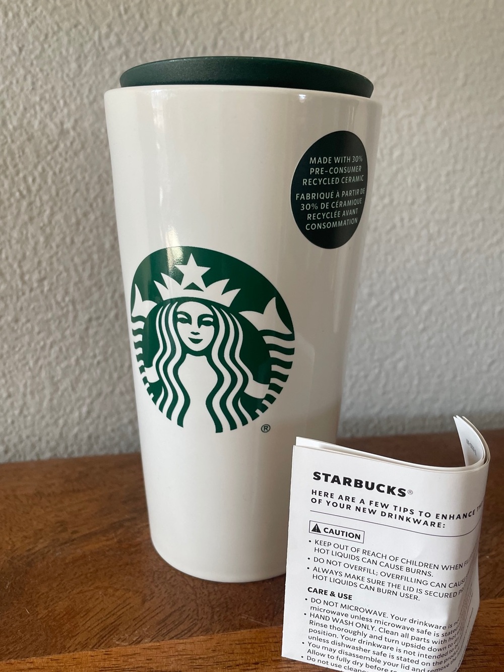 ☕️ Starbucks White and Green Ceramic Reusable Travel Mug BRAND NEW! Coffee, tea